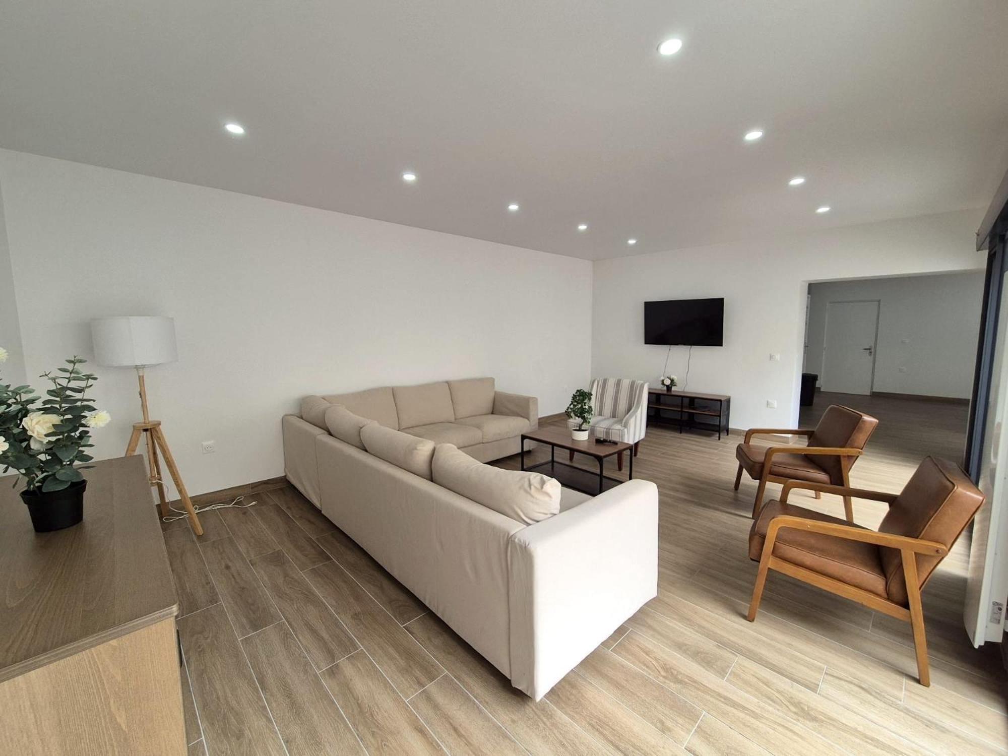 Abu Dhabi, Magnifique Maison Reims Extérieur photo