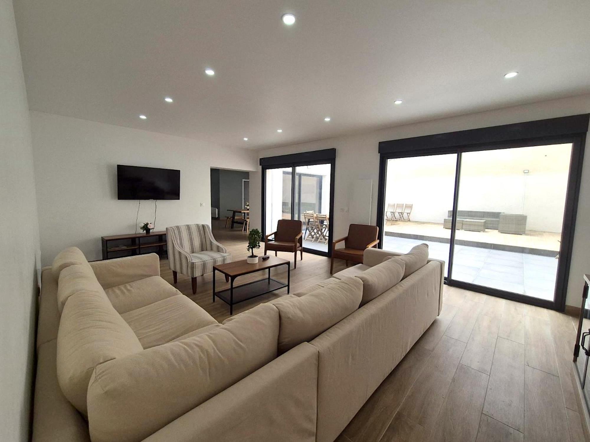 Abu Dhabi, Magnifique Maison Reims Extérieur photo